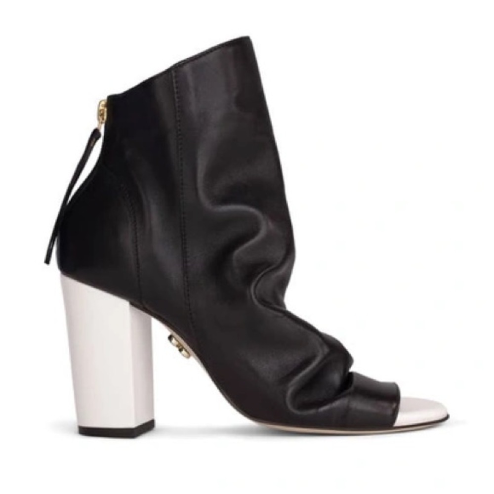 BEAUTIISOLES |‎ Size 6 Black and White Chunky Heel Peep-Toe Boots